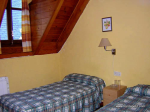 Bedroom 2 - Eth Petit