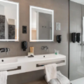 Comfort Double Room Bathroom - Hotel Montarto