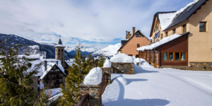 Exterior - Eira Ski Lodge