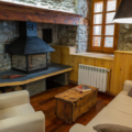 Lounge & Fireplace - Casa Chin