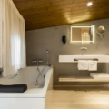 Suite Bathroom - Hotel Montarto