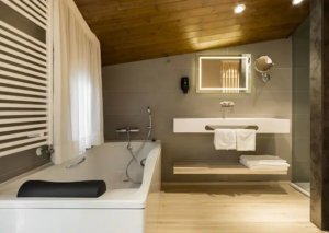 Suite Bathroom - Hotel Montarto